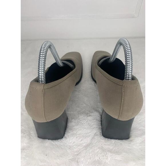 Crazy Horse Liz Claiborne Womens Size 8.5 Beige Square-Toe Heels With Block Heel - Picture 3 of 8